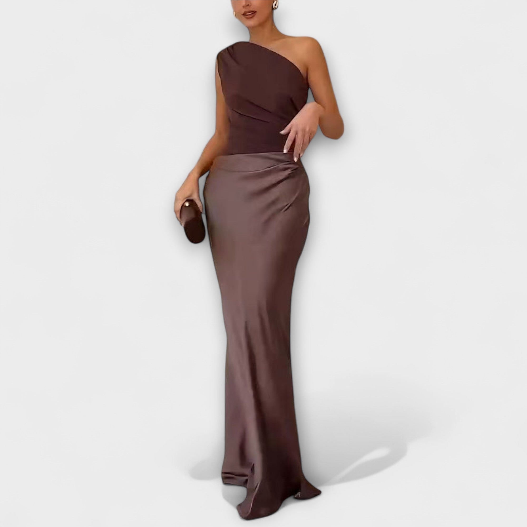 Vera – Abito Asimmetrico Elegante in Raso Satinato