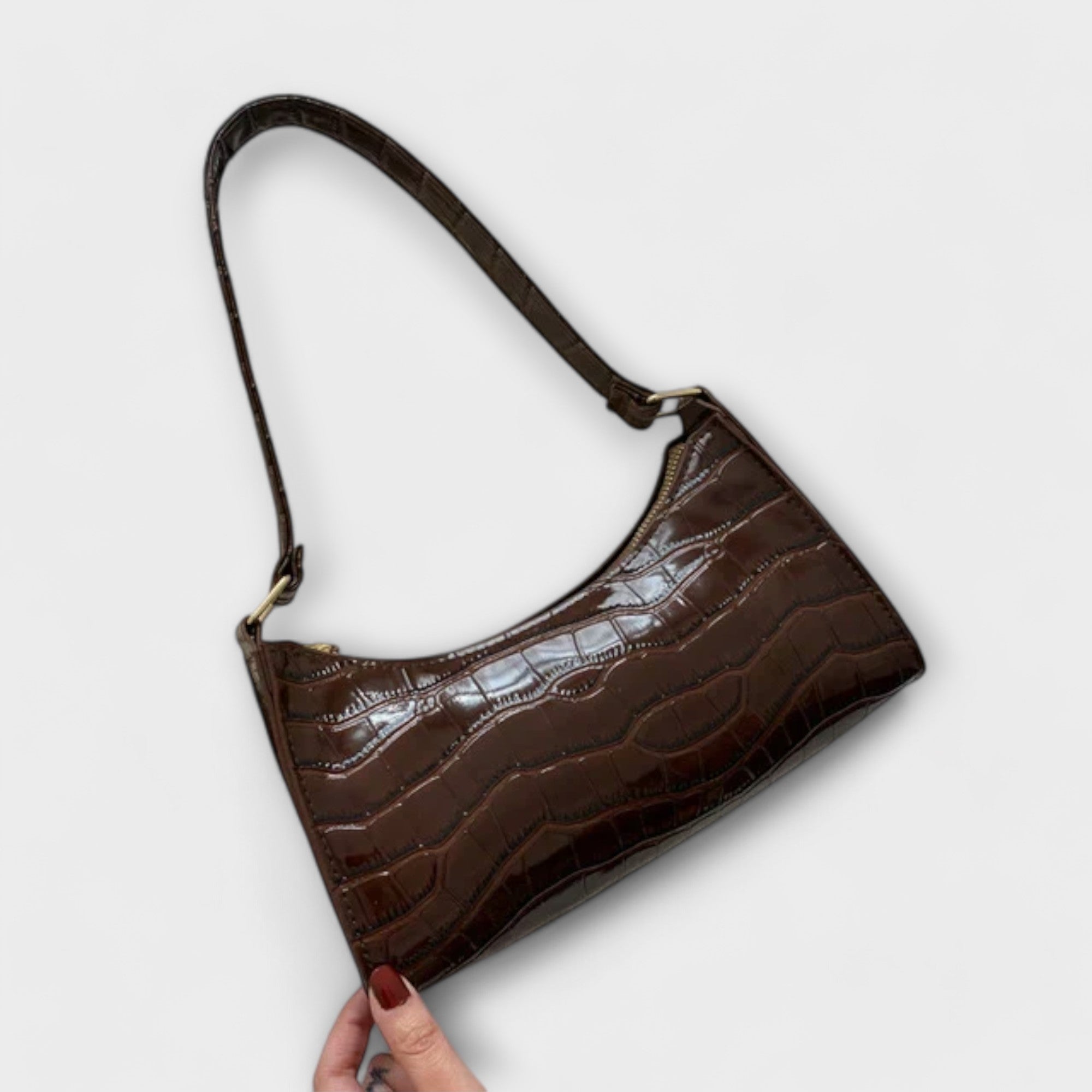 Giulia – Borsa in pelle lucida elegante e versatile
