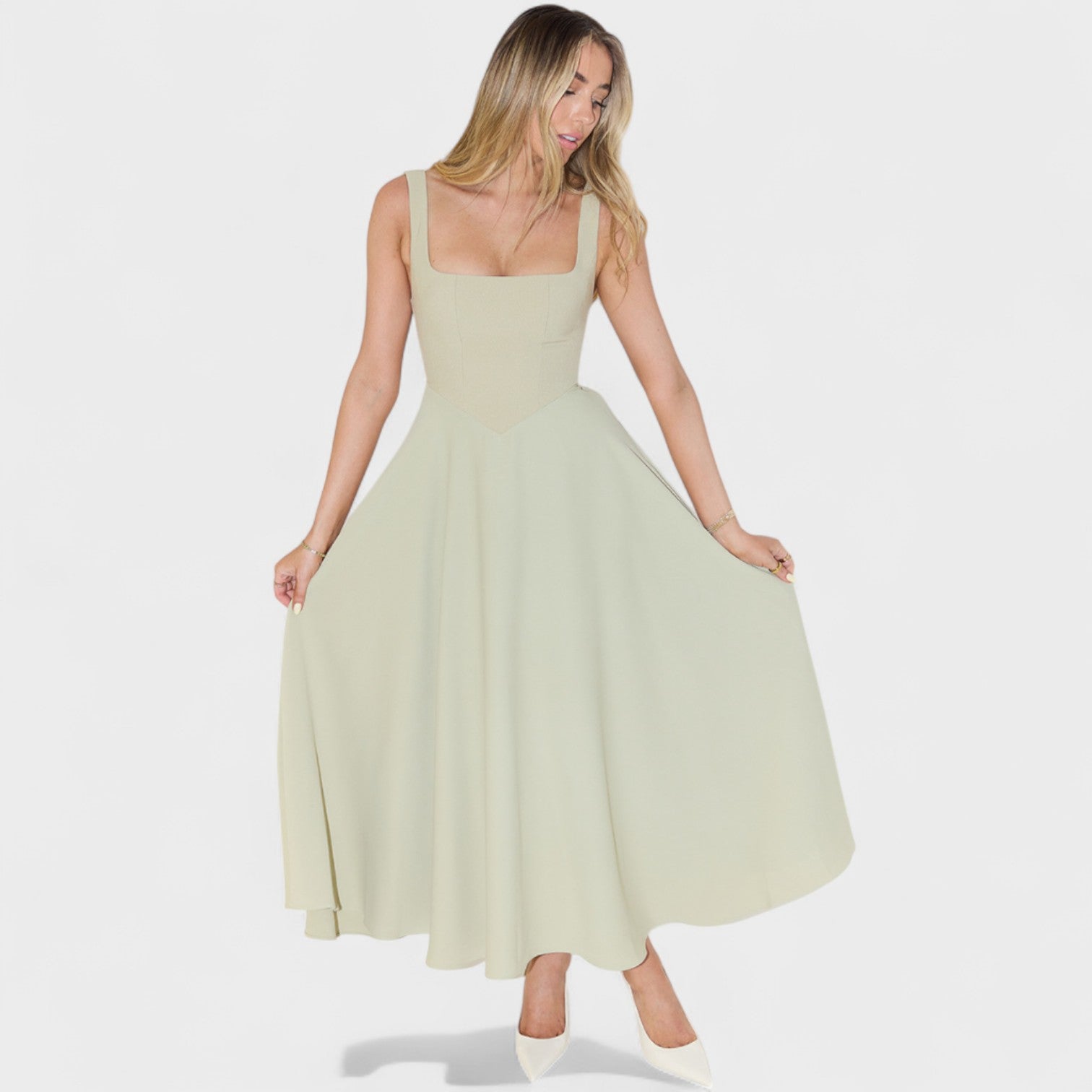 Maribel – Abito Midi con Scollo Quadrato Elegante