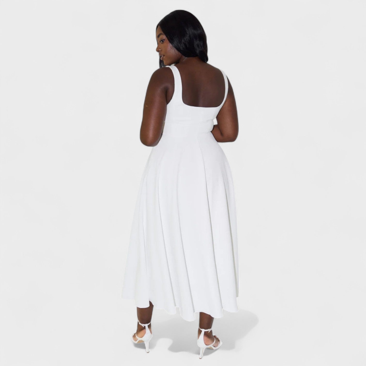 Maribel – Abito Midi con Scollo Quadrato Elegante