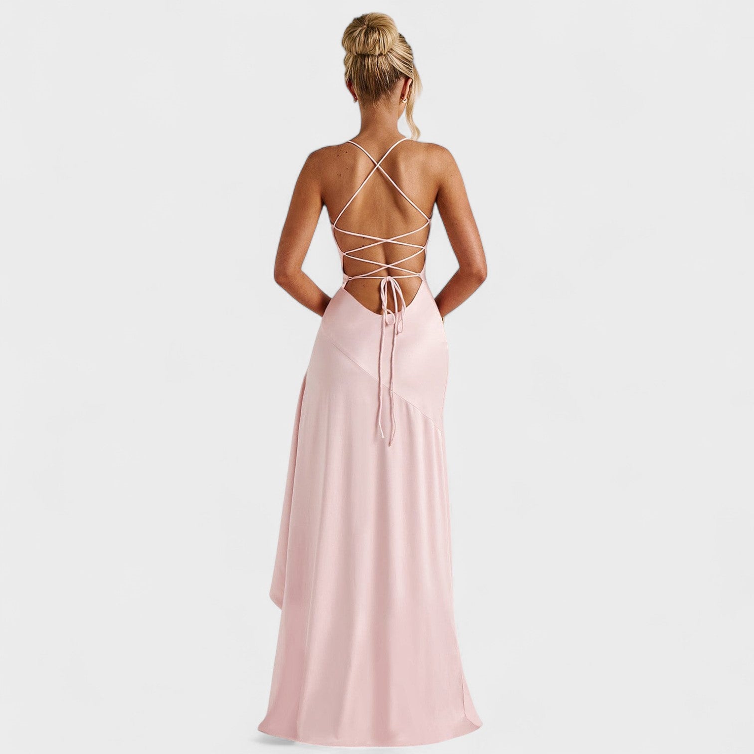 Samira – Abito Maxi Rosa Cipria con Spacco e Schiena Scoperta