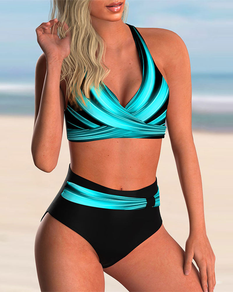 Liliana – Bikini con Scollo Incrociato e Stampa Vivace