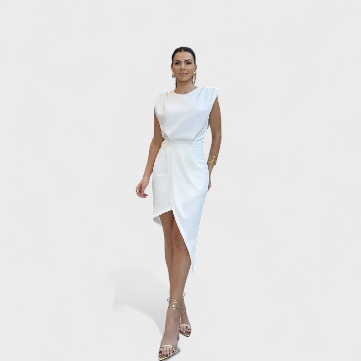 Rita – Abito asimmetrico con schiena scoperta e spalline strutturate