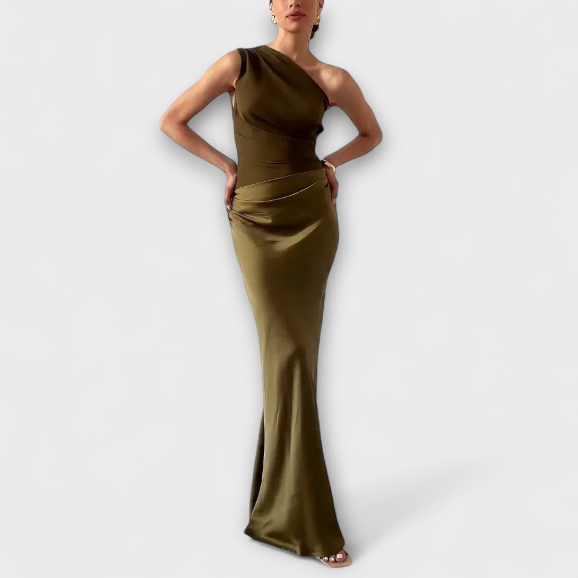 Vera – Abito Asimmetrico Elegante in Raso Satinato