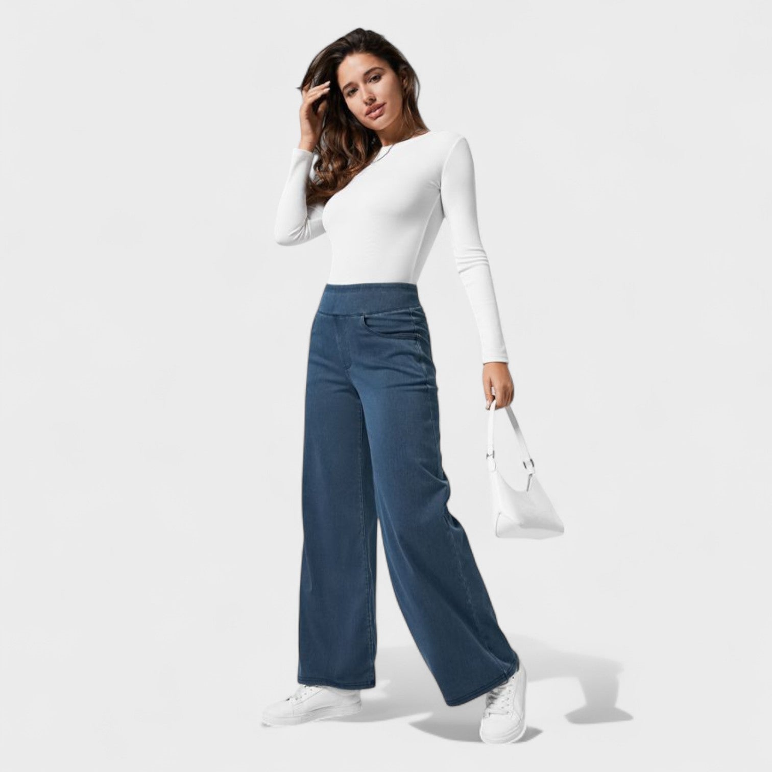 Clara – Jeans a Gamba Larga in Denim Morbido