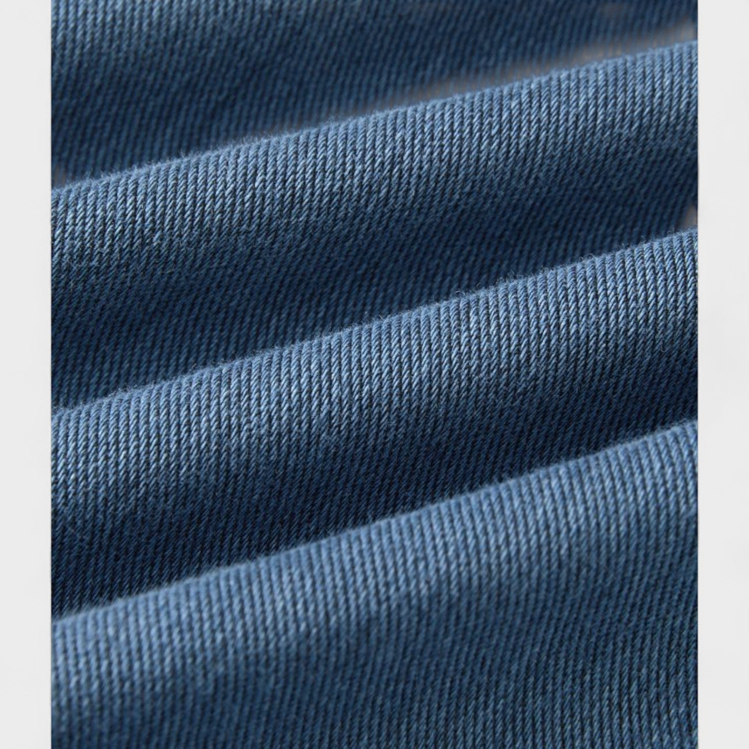 Clara – Jeans a Gamba Larga in Denim Morbido