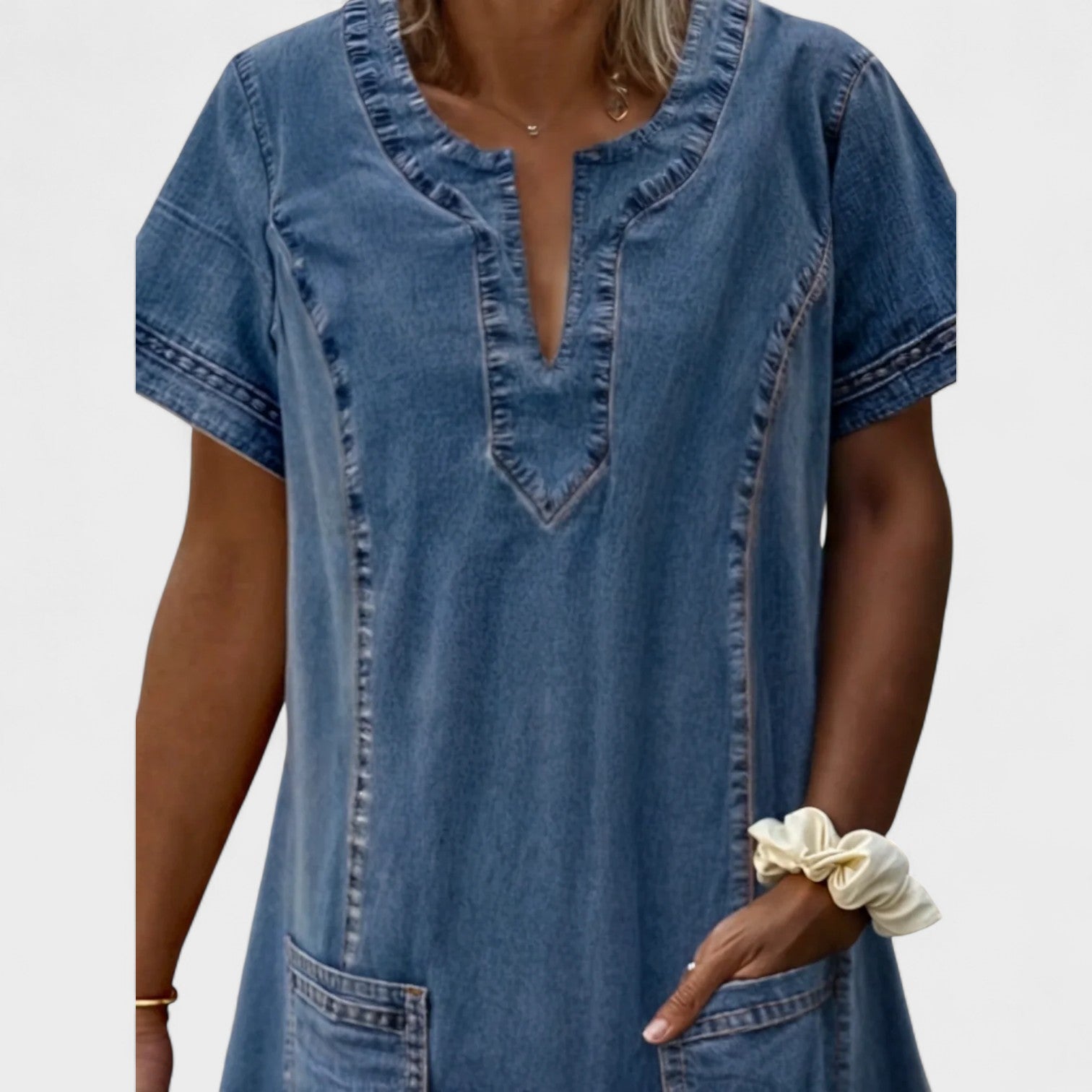 Giulia – Abito in Jeans Casual ed Elegante