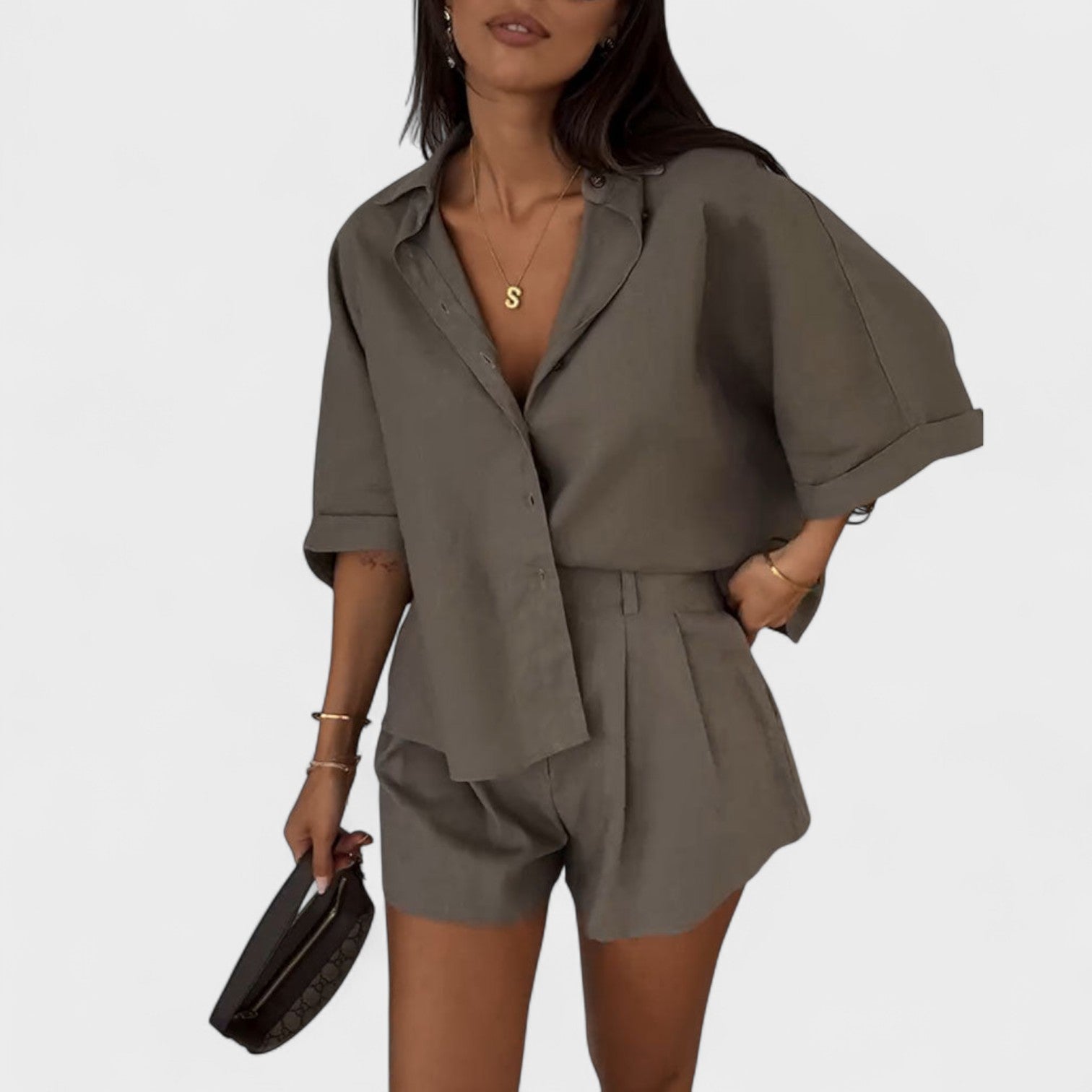 Giulia – Completo Oversize in Lino con Camicia e Shorts