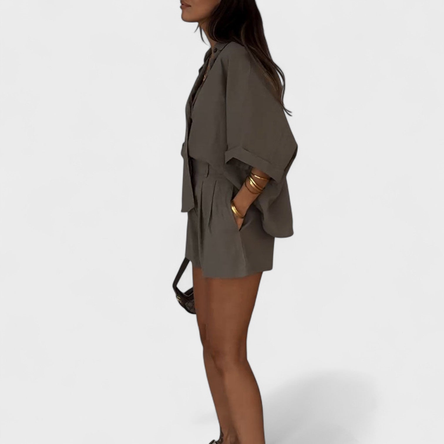 Giulia – Completo Oversize in Lino con Camicia e Shorts
