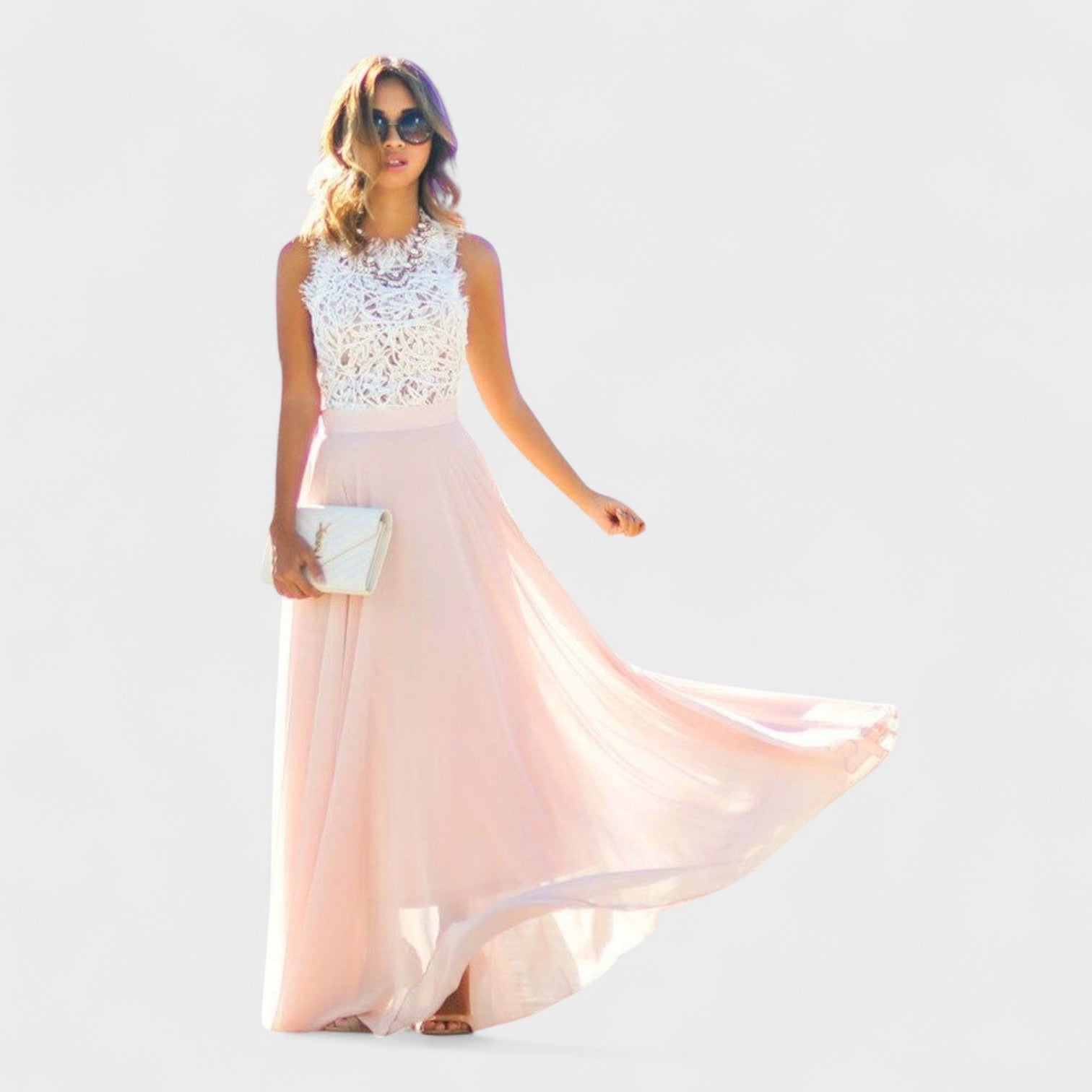 Brisa – Abito Leggero con Pizzo e Gonna Fluttuante
