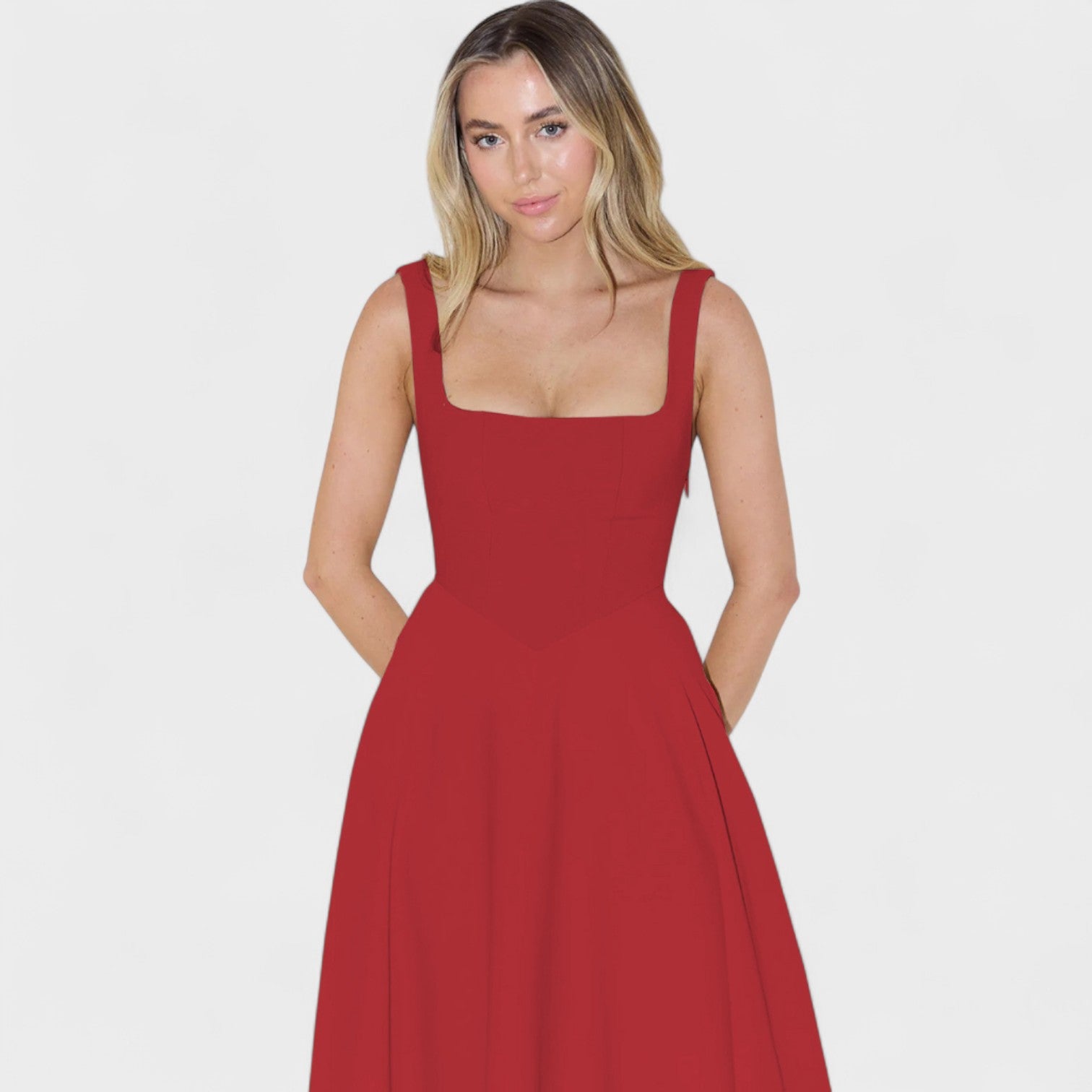 Maribel – Abito Midi con Scollo Quadrato Elegante