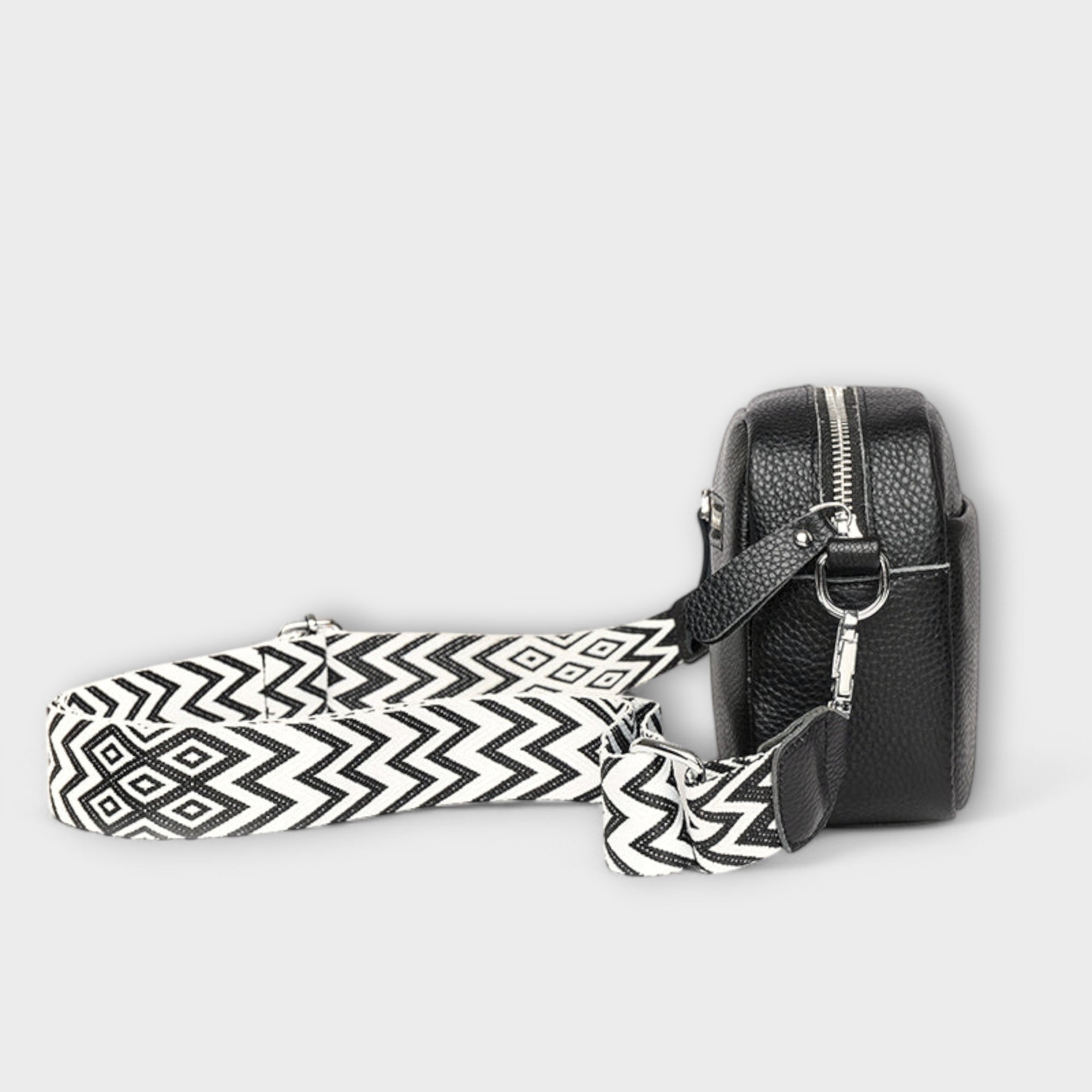 Giulia – Mini Borsa a Tracolla Compatta ed Elegante
