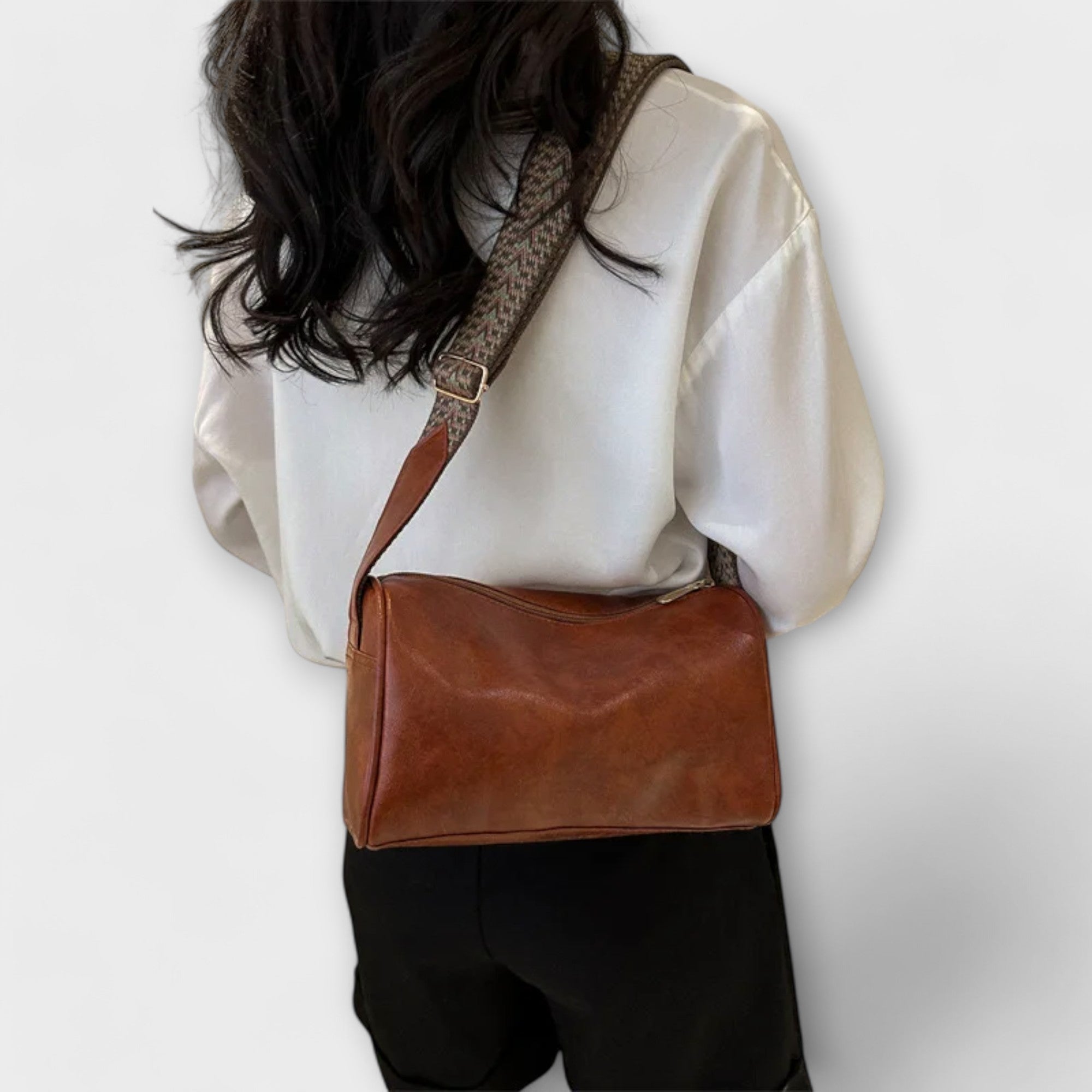 Giulia – Borsa a Tracolla Vintage da Donna con Design Elegante