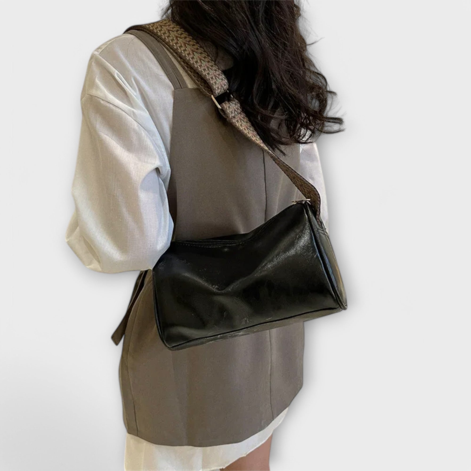 Giulia – Borsa a Tracolla Vintage da Donna con Design Elegante