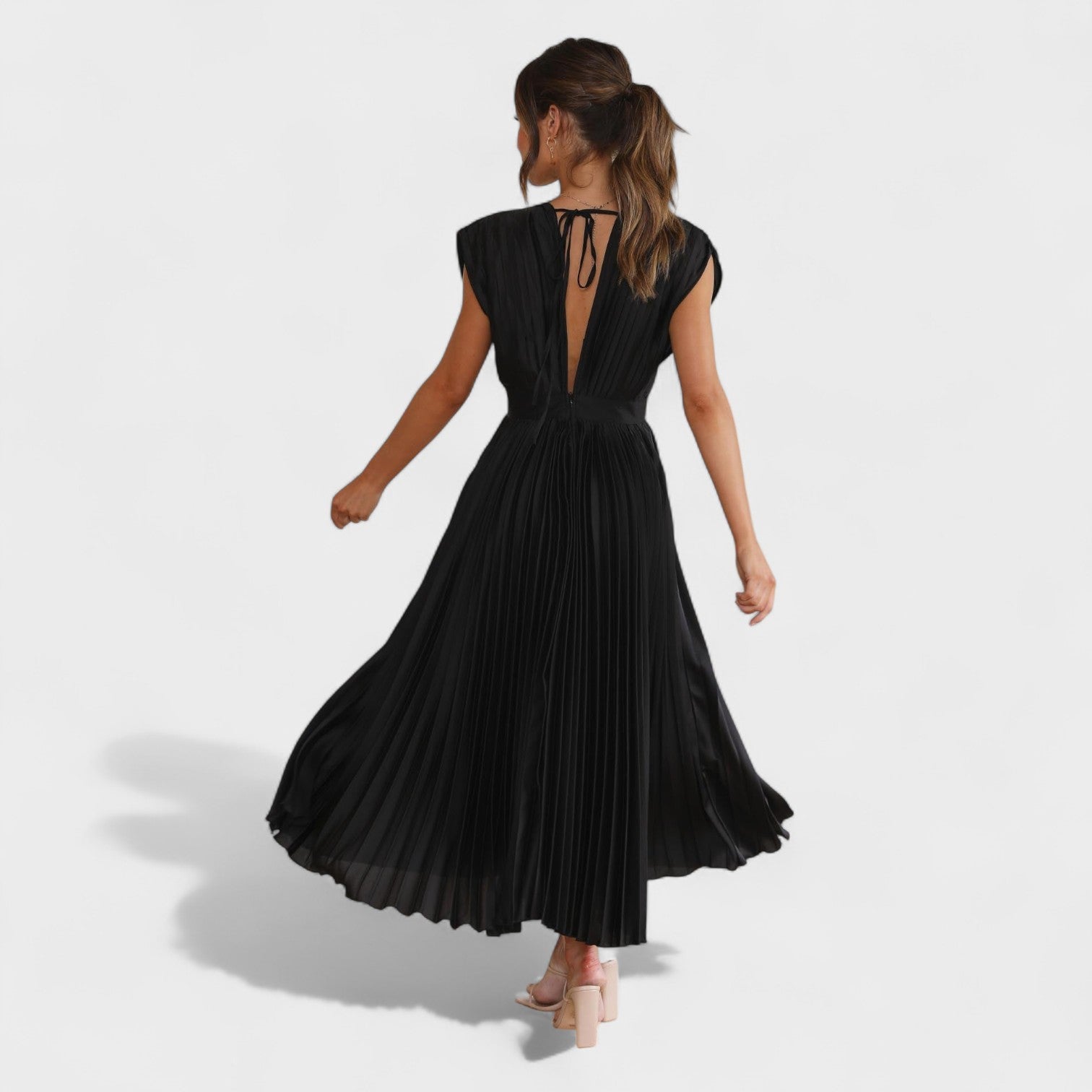 Marianne – Abito Plissé Elegante con Scollo a V Drappeggiato