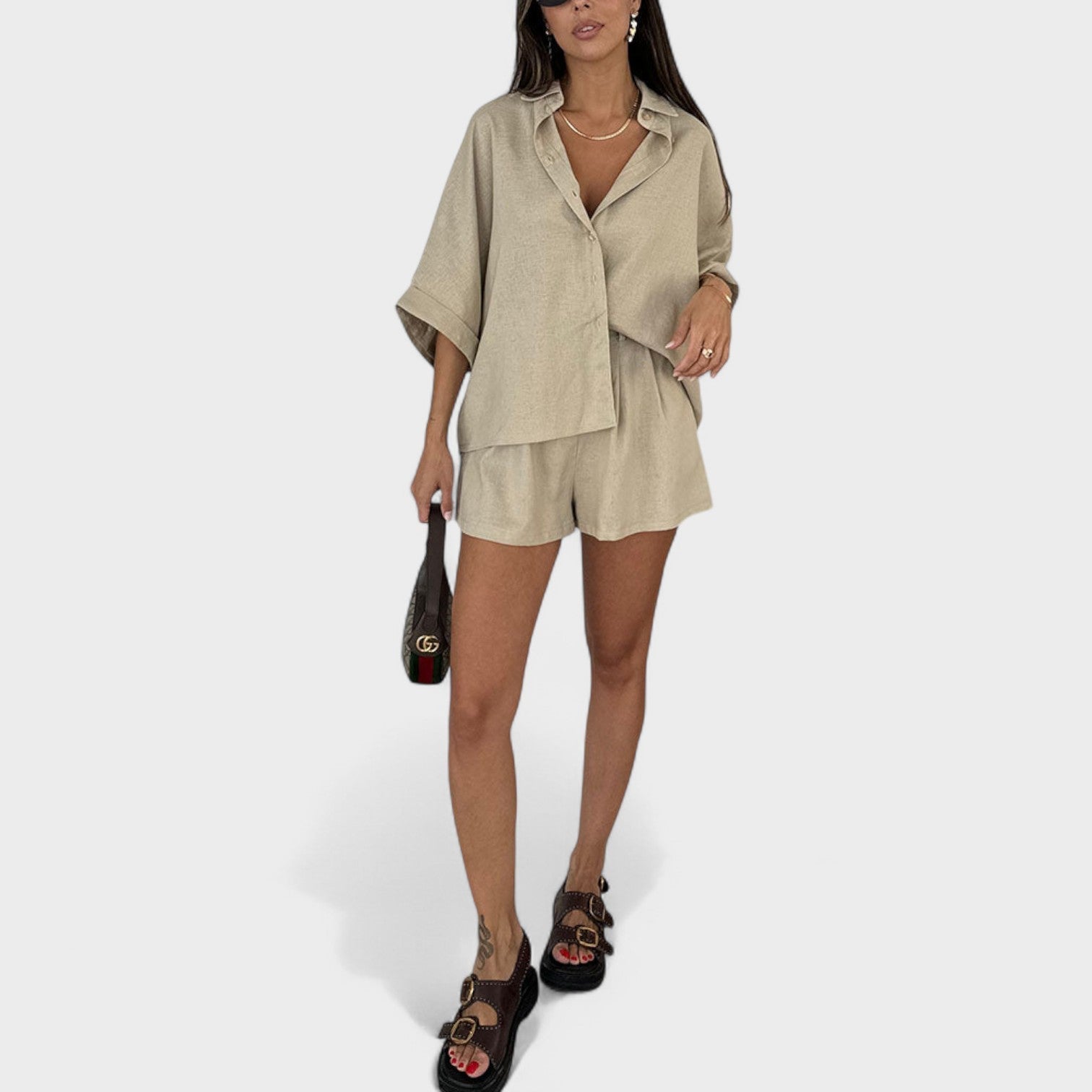 Giulia – Completo Oversize in Lino con Camicia e Shorts