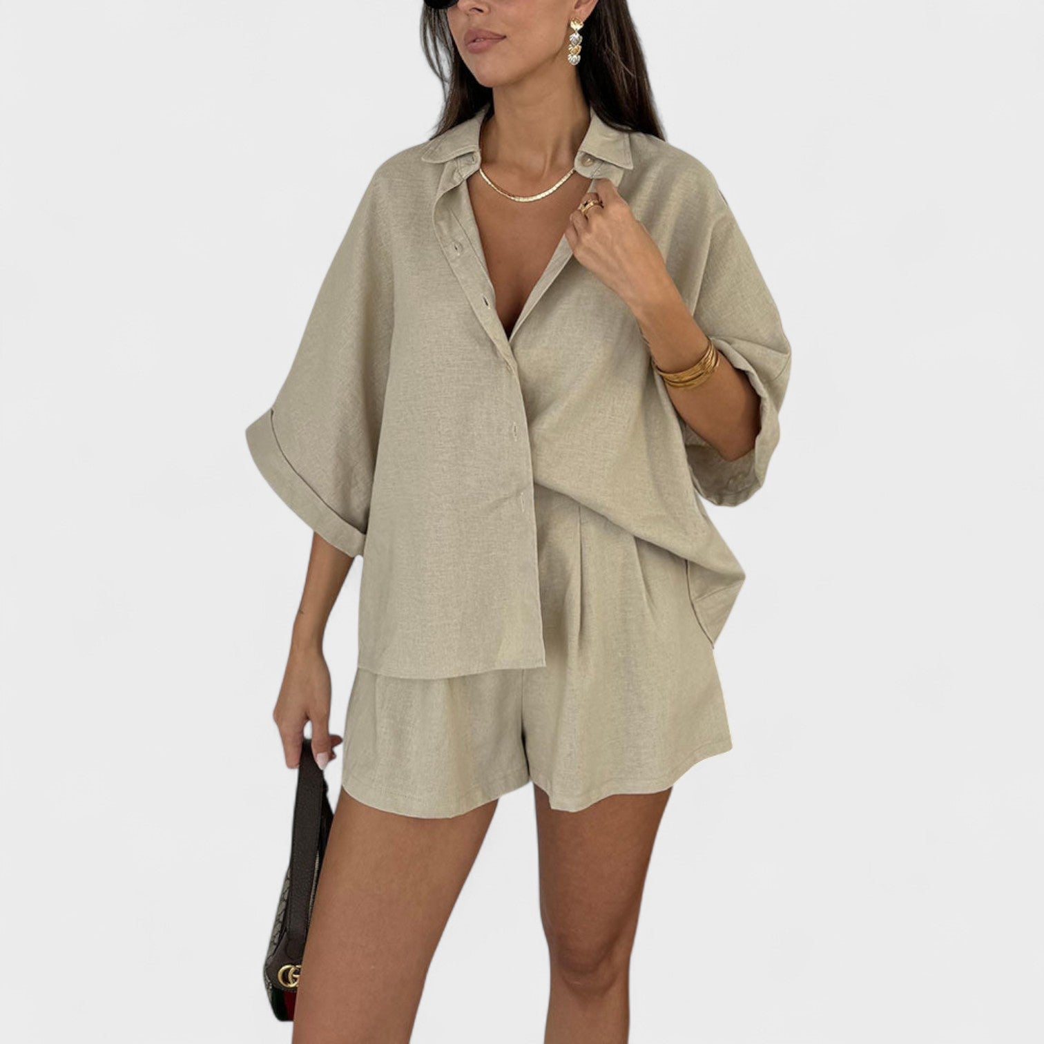 Giulia – Completo Oversize in Lino con Camicia e Shorts