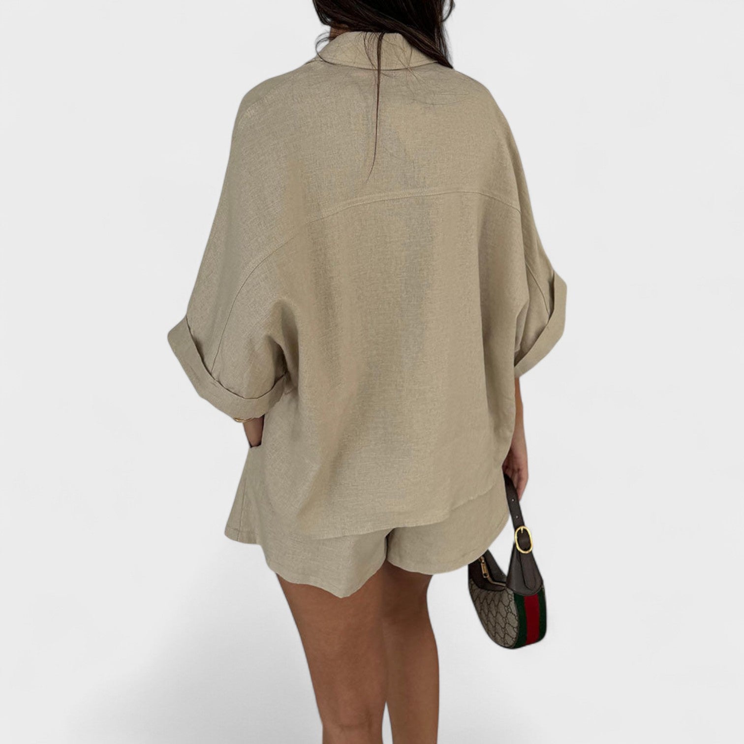 Giulia – Completo Oversize in Lino con Camicia e Shorts