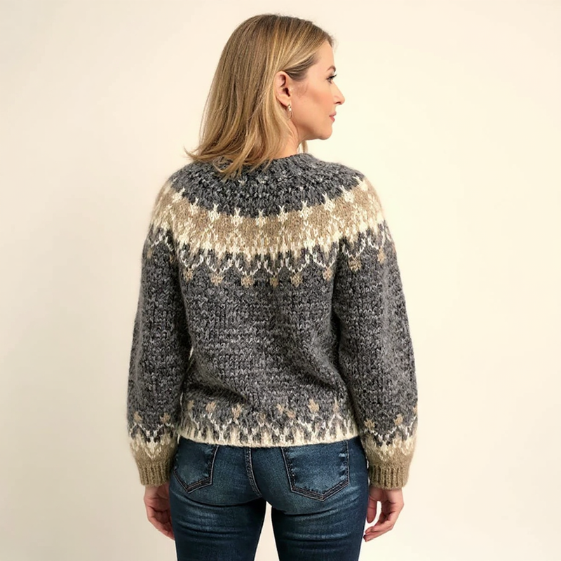 GiuliaFirenze – Classic Icelandic Wool Sweater