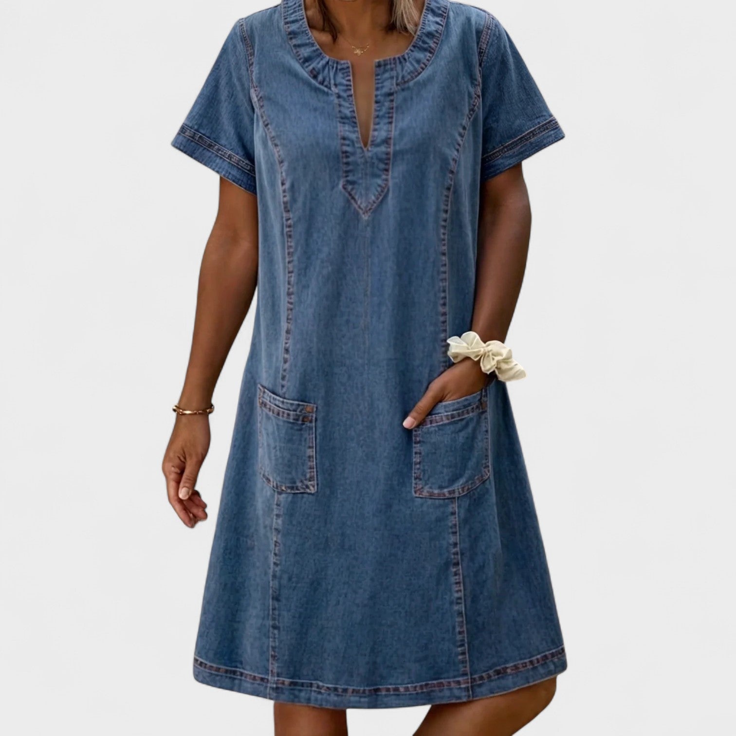 Giulia – Abito in Jeans Casual ed Elegante