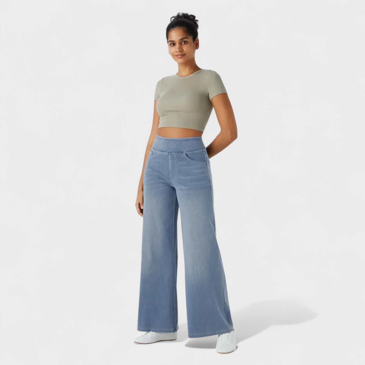 Clara – Jeans a Gamba Larga in Denim Morbido
